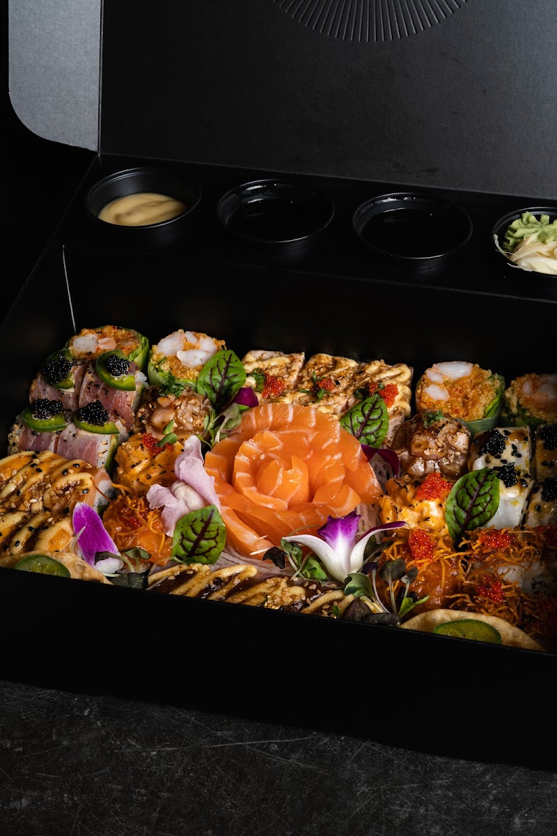 Toro Toro Sushi And Poke